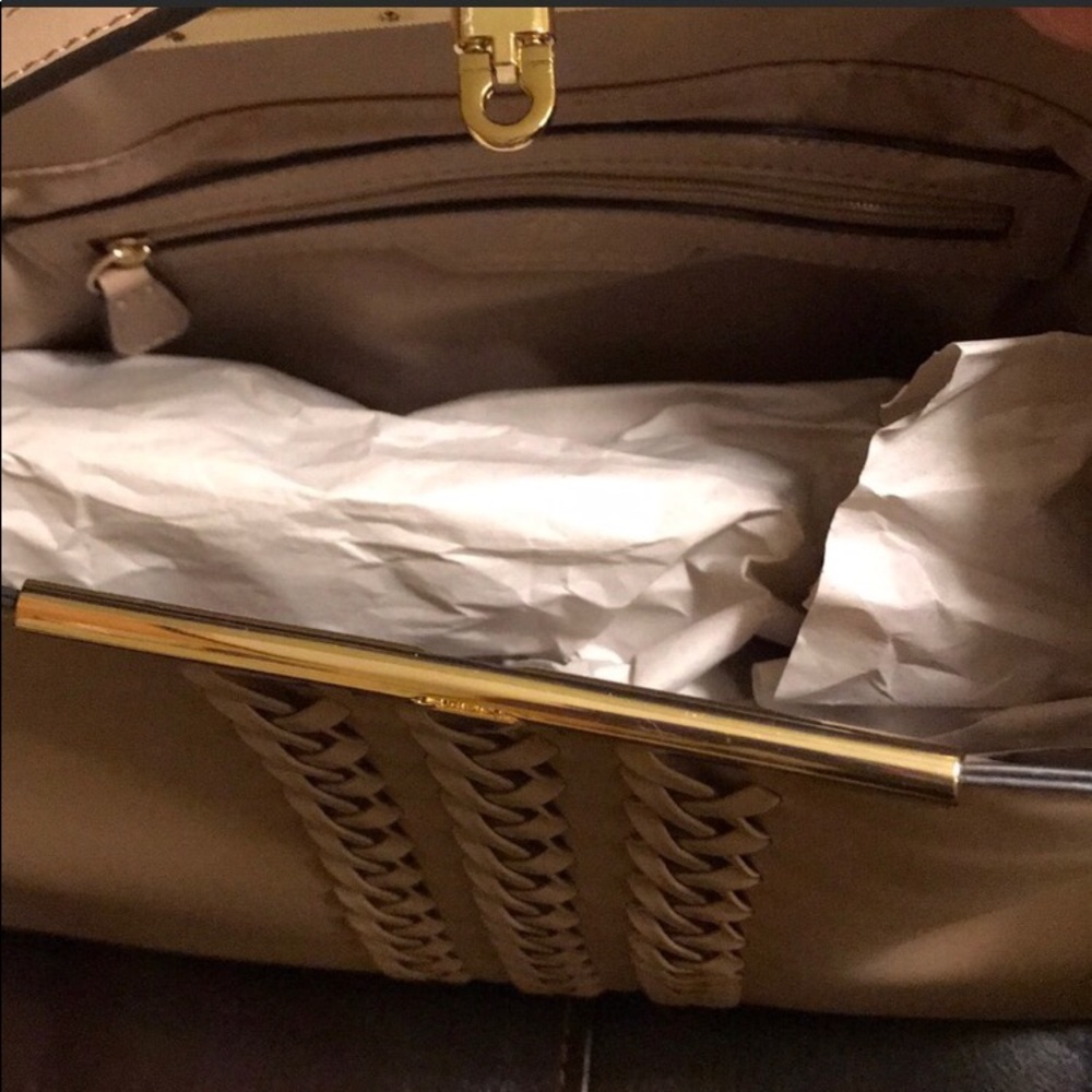 NANETTE LEPORE SIENNA SATCHEL/CROSSBODY TAUPE NWT - Picture 6 of 6